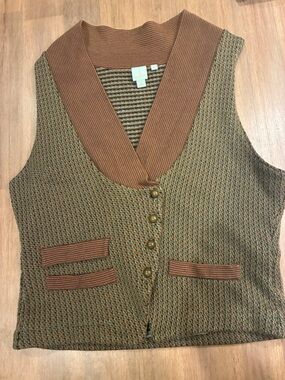 SHU SHU Knit Vest with Contrast Shawl Collar in Brown